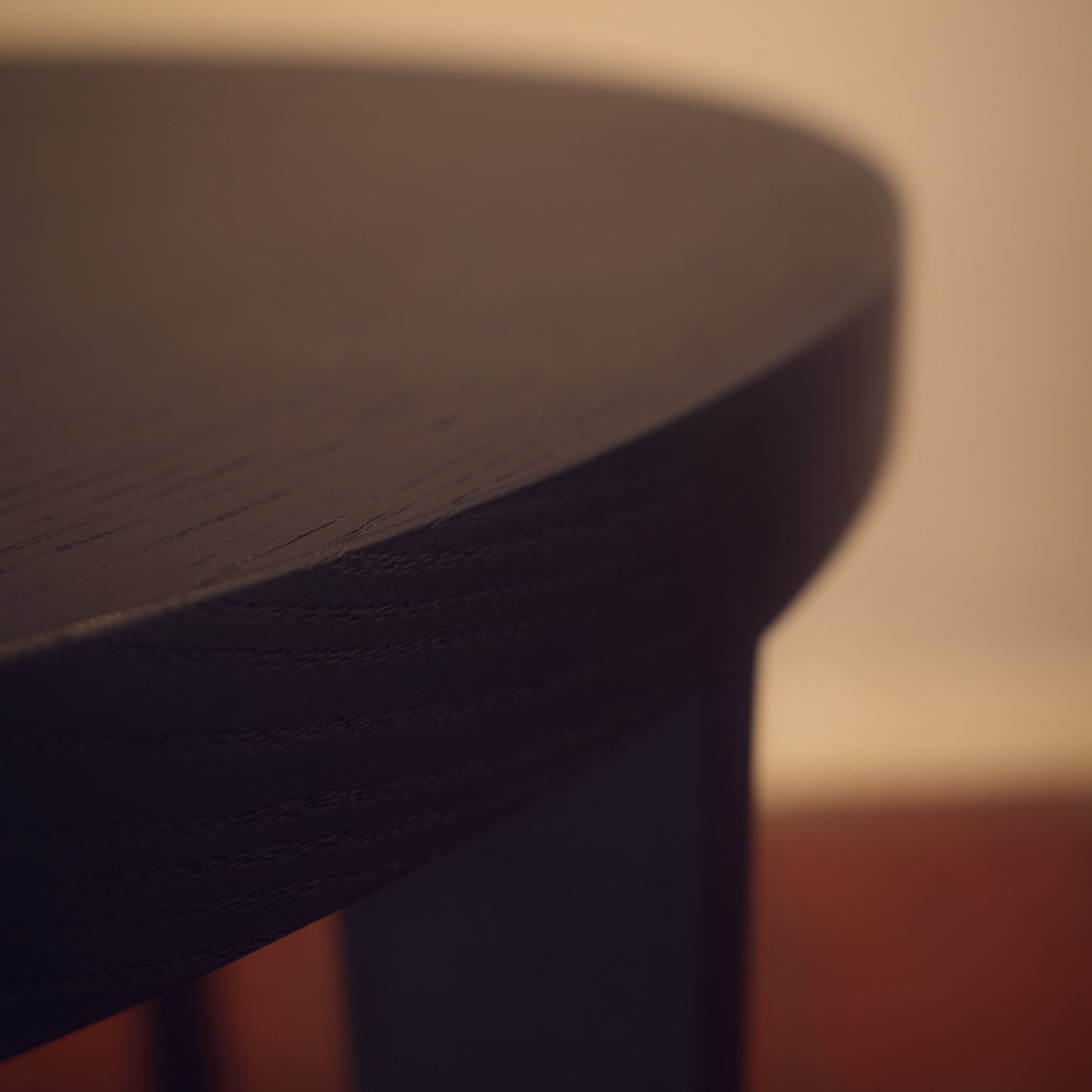 SKINNY SIDE TABLE
